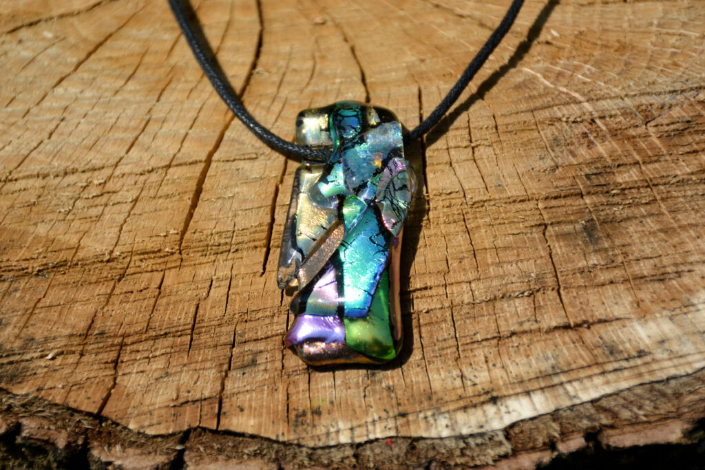 Studio FADE portfolio Ketting dichroic glas