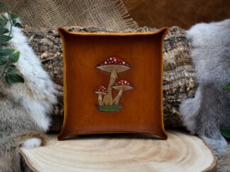 leren dicetray bruin met rode paddenstoel L