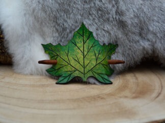 Leren haarpin groene esdoornblad L