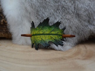 Leren haarpin groen eikenblad M