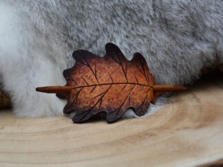 Leren haarpin rood eikenblad M