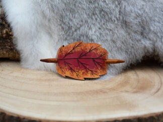 Leren haarpin rood berkenblad M
