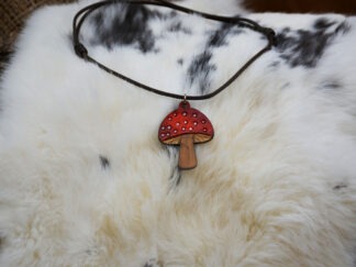 Leren ketting paddenstoel rood met witte stippen
