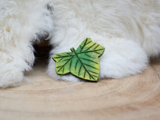 Leren speld groen klimopblad