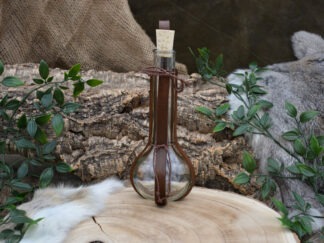 Glazen fles met bruin leren houder L
