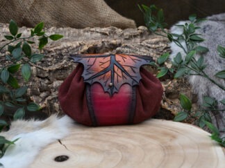 Leren buidel met rood esdoornblad met bordeaux poofy suéde klein